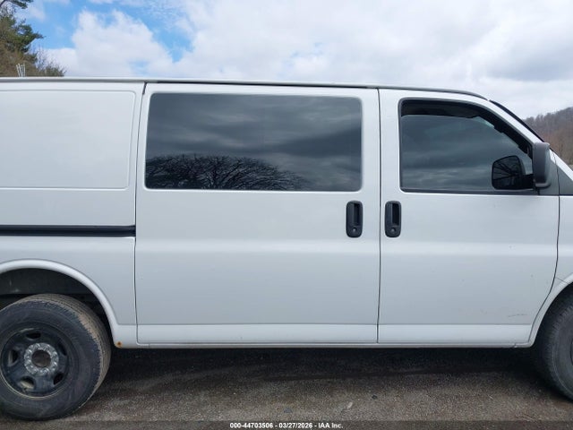 GMC Savana Work Van