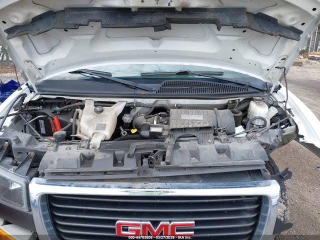 GMC Savana Work Van