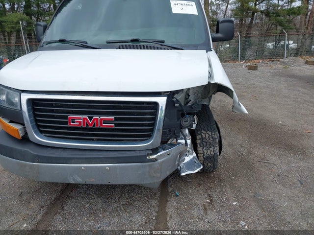 GMC Savana Work Van