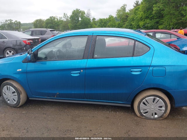 Mitsubishi Mirage Es