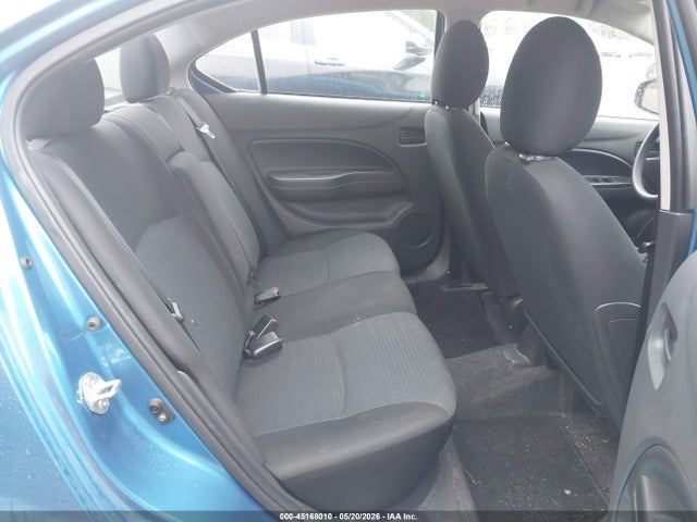 Mitsubishi Mirage Es