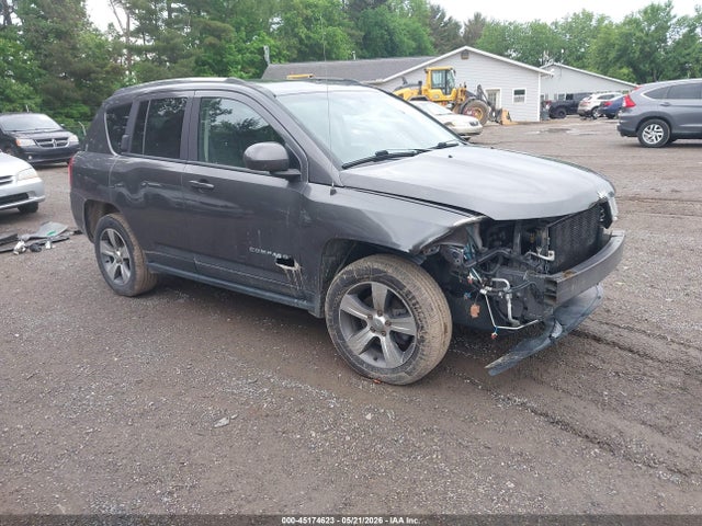 Salvage Jeep Compass Image