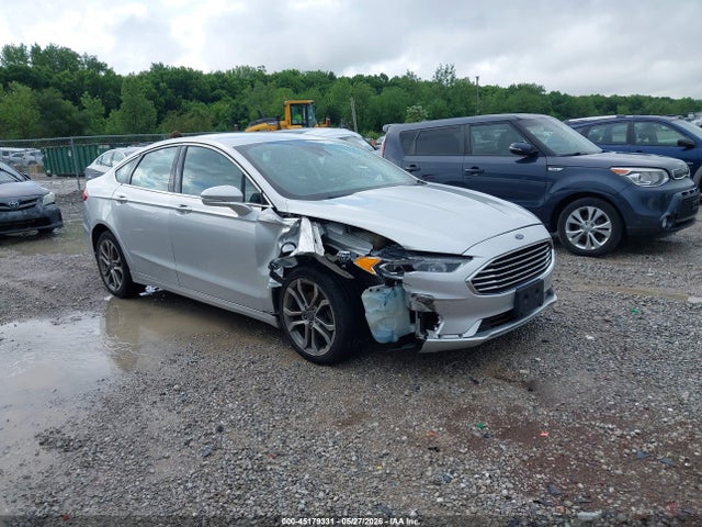 Salvage Ford Fusion Image