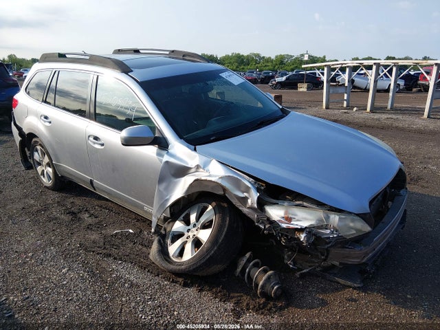 Salvage Subaru Outback Image