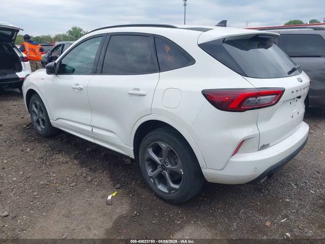 Ford Escape St-line