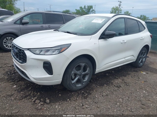 Ford Escape St-line