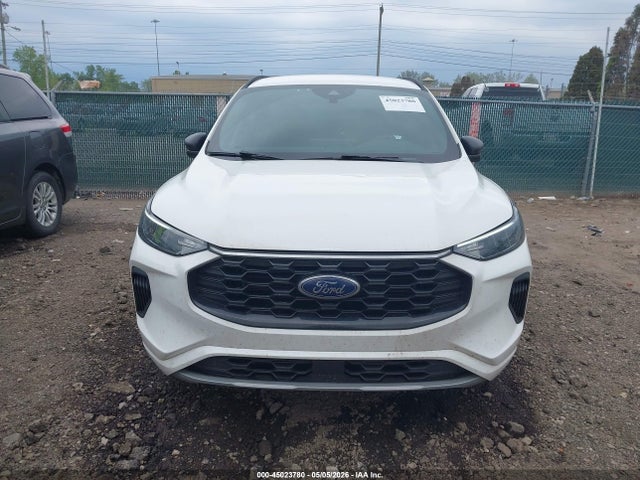 Ford Escape St-line
