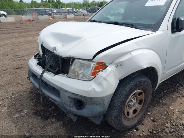 Nissan Frontier S
