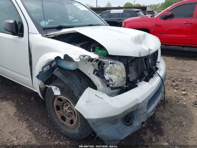 Nissan Frontier S