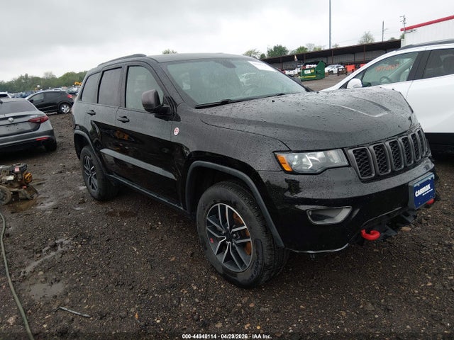 Salvage Jeep Grand Cherokee Image