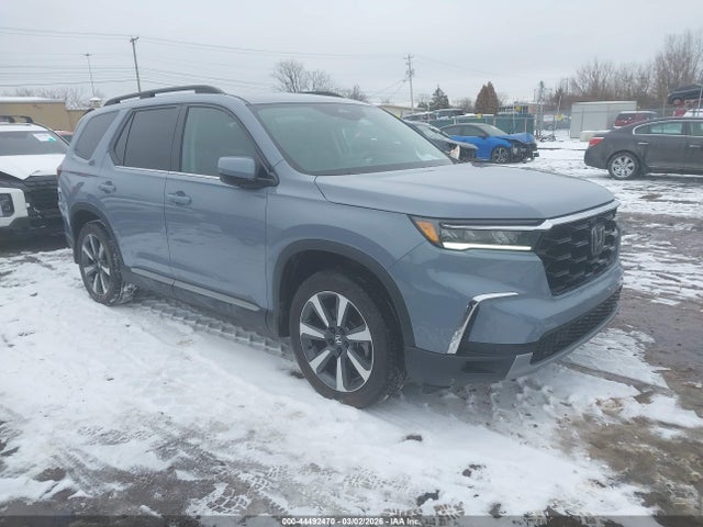 Salvage Honda Pilot Image
