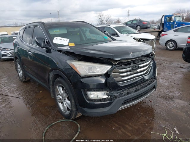 Salvage Hyundai SANTA FE Image