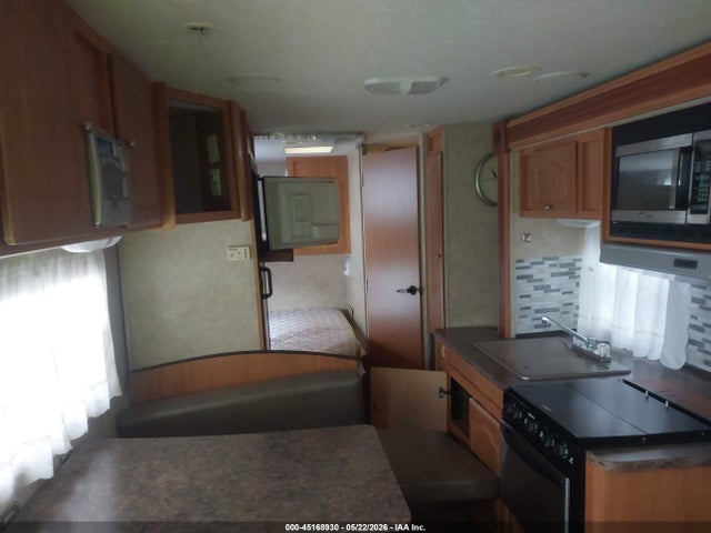 Surveyor By Forest R Travel Trailer Serie