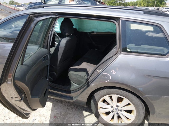 Volkswagen Golf Tsi S