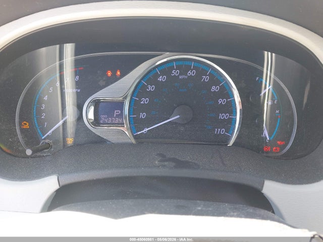 Toyota Sienna Xle V6 8 Passenger