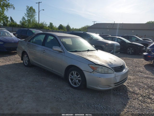 Salvage Toyota Camry Image