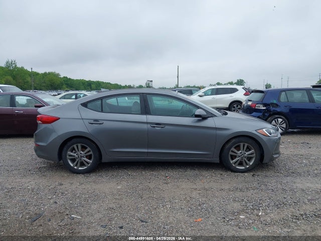 Hyundai ELANTRA Value Edition