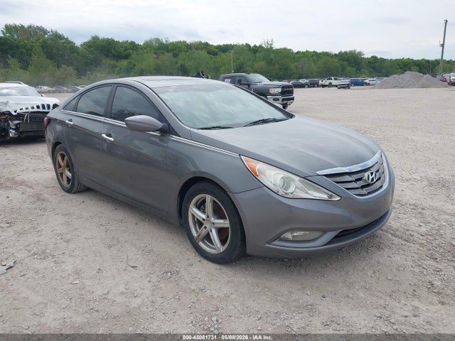 Salvage Hyundai SONATA Image
