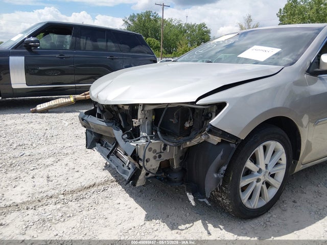 Toyota Camry Xle V6