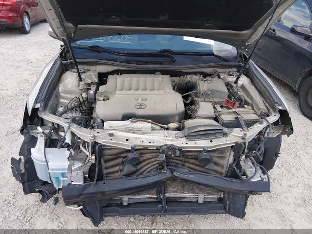 Toyota Camry Xle V6