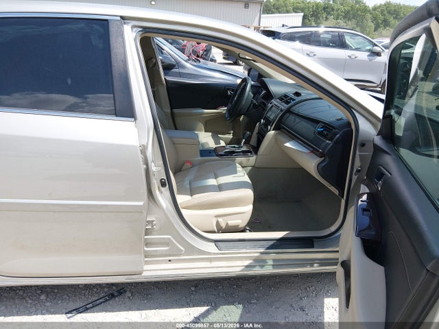 Toyota Camry Xle V6