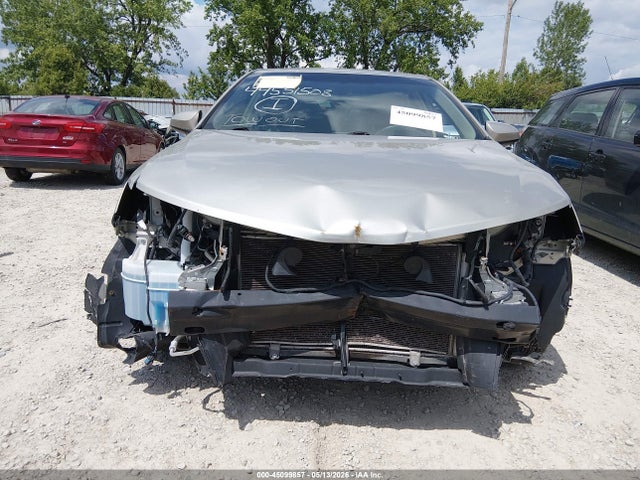 Toyota Camry Xle V6