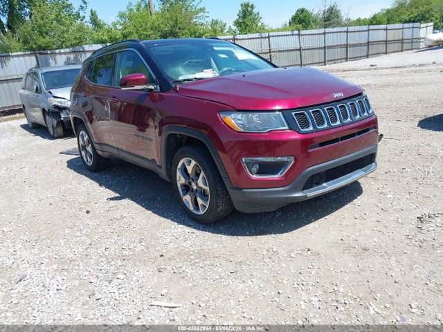 Salvage Jeep Compass Image