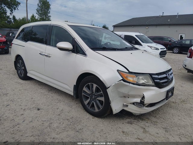 Salvage Honda Odyssey Image
