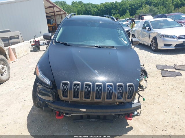 Jeep Cherokee Trailhawk 4x4