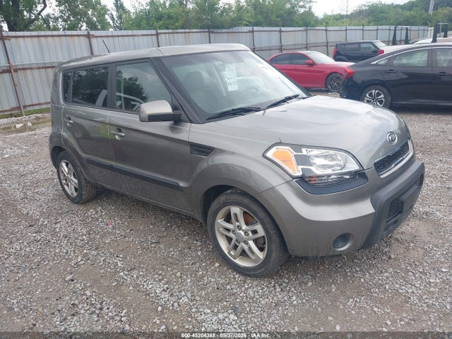 Salvage Kia Soul Image