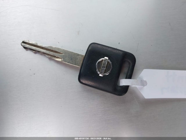 Nissan Versa 1.8s
