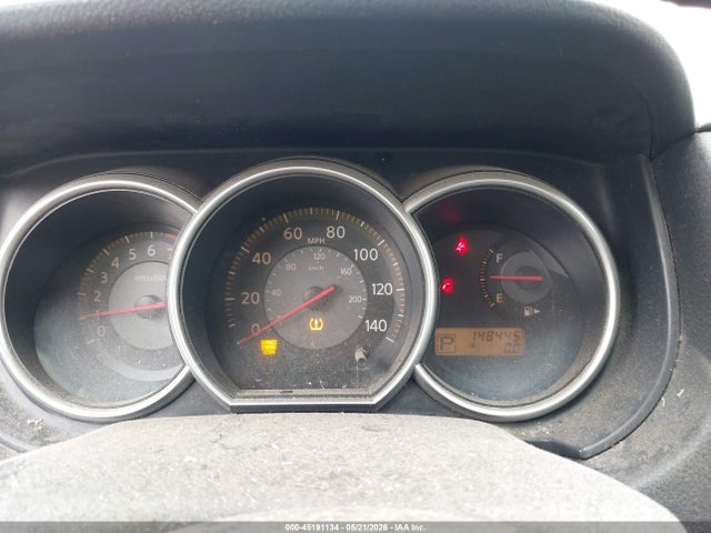 Nissan Versa 1.8s