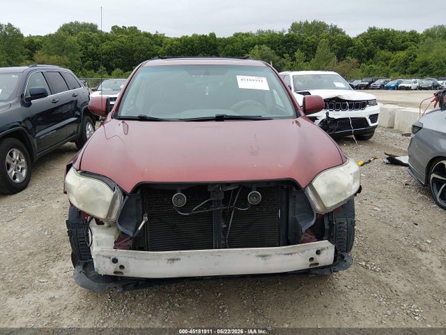 Toyota Highlander Base V6