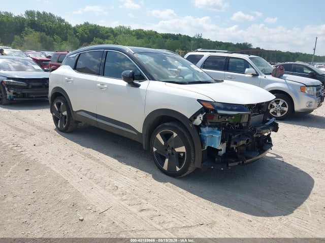 Salvage Nissan Kicks Image
