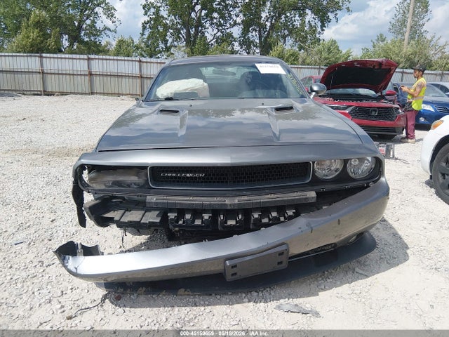 Dodge Challenger Sxt