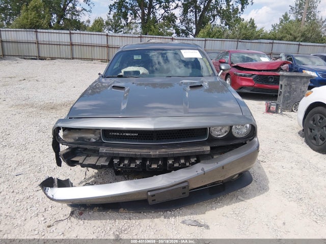 Dodge Challenger Sxt