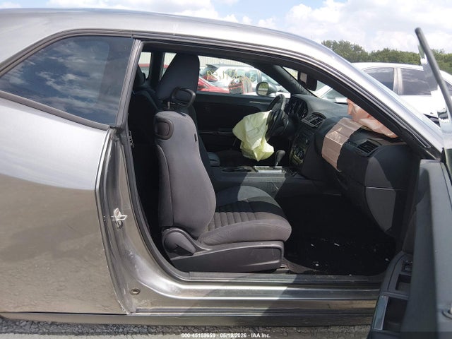 Dodge Challenger Sxt