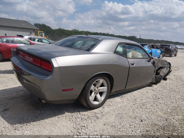 Dodge Challenger Sxt