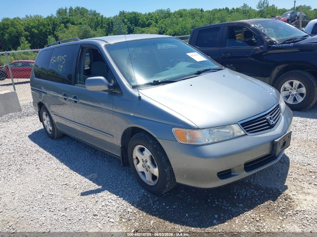 Salvage Honda Odyssey Image