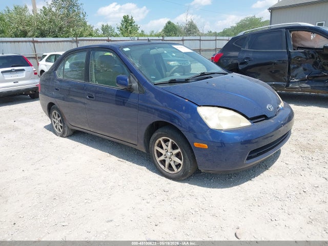 Salvage Toyota Prius Image