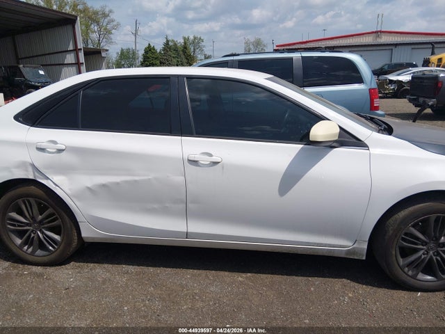Toyota Camry Se