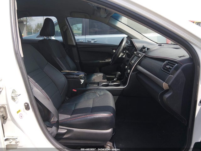 Toyota Camry Se