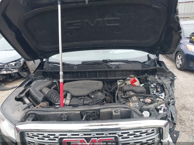 GMC Acadia Denali