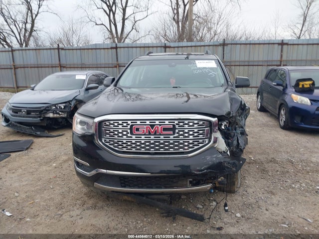GMC Acadia Denali