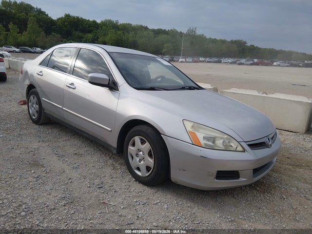 Salvage Honda Accord Image