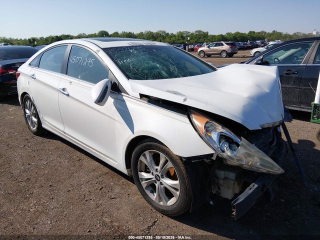 Salvage Hyundai SONATA Image