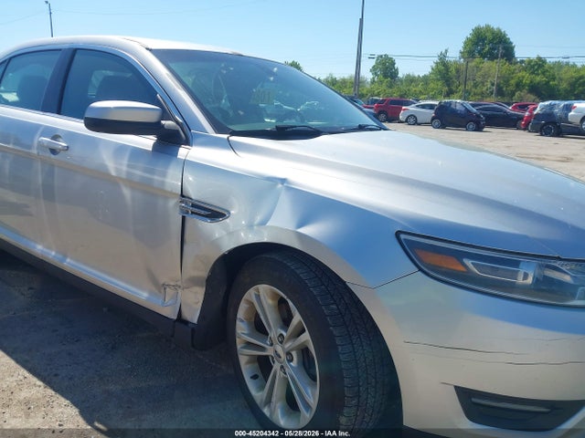 Ford Taurus Sel