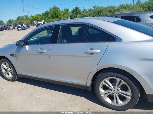 Ford Taurus Sel