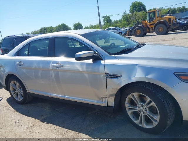 Ford Taurus Sel