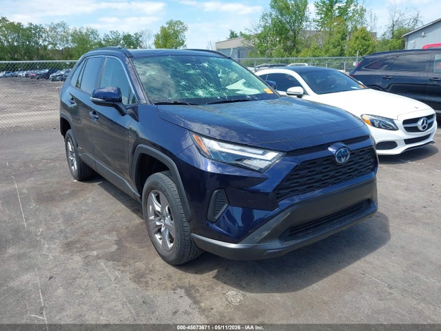 Salvage Toyota RAV4 Image